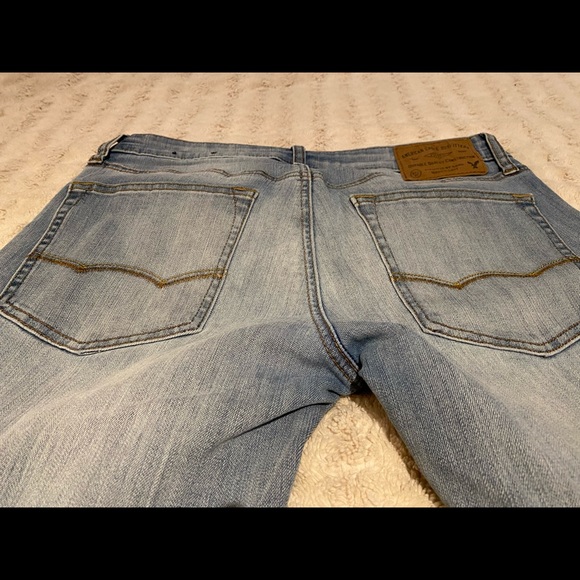 American Eagle stone washed jeans - Picture 3 of 10